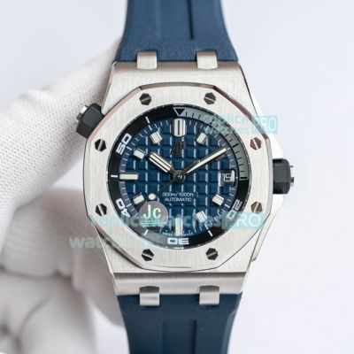 Swiss Replica Audemars Piguet Royal Oak Offshore Diver 15720 Blue Dial Blue Rubber Watch